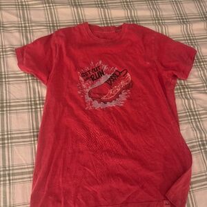 Vibrant runners  Graphic Women's Tee size medium La Nansa